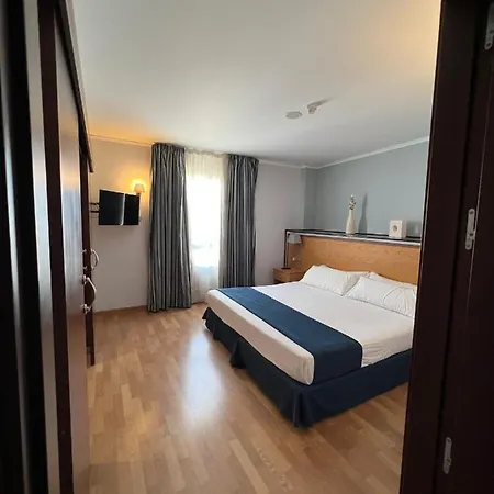 Hotel Cervantes Linares Linares  Buitenkant foto