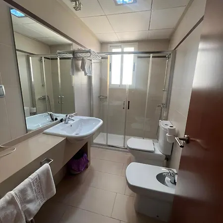 Hotel Cervantes Linares Linares  Buitenkant foto